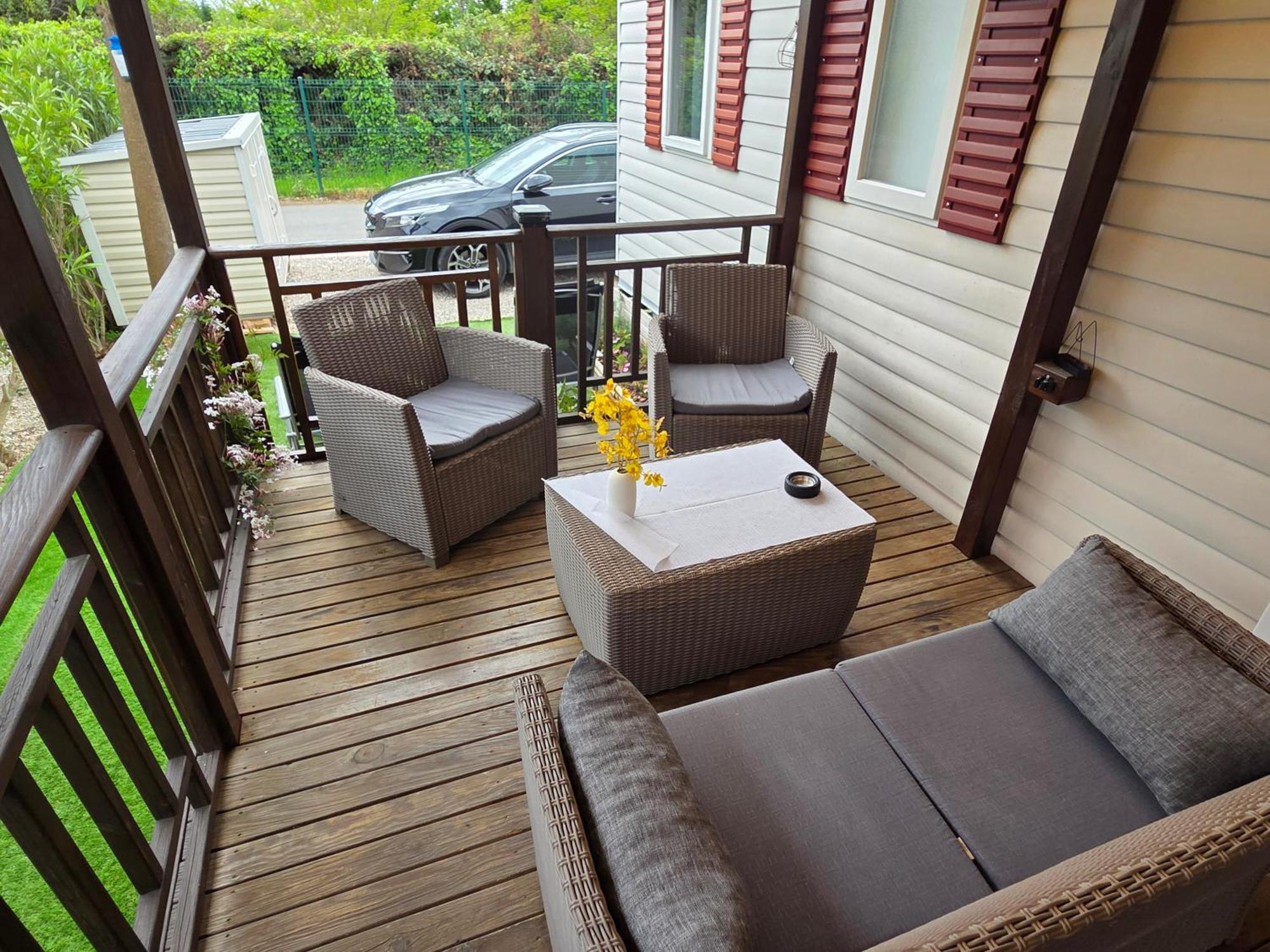Fabuleux Mobil-Homme 4/6 Personnes Hotel Fréjus Exterior photo